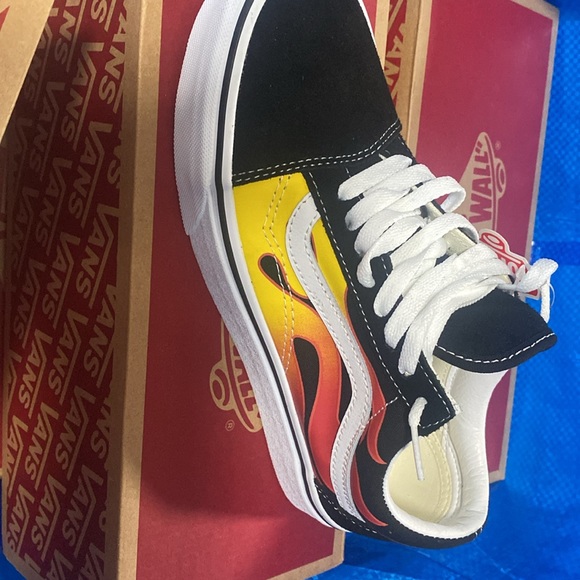 New beautiful vans - Picture 4 of 9